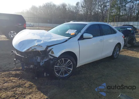 2015 Toyota Camry Se z USA, uszkodzony, nr VIN 4T1BF1FK0FU082508